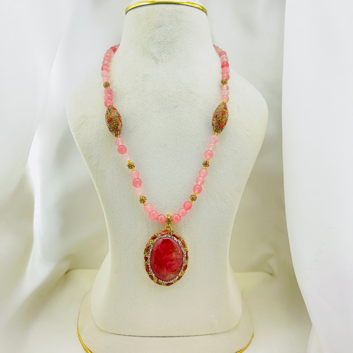 Blush Oval Pendant Haara