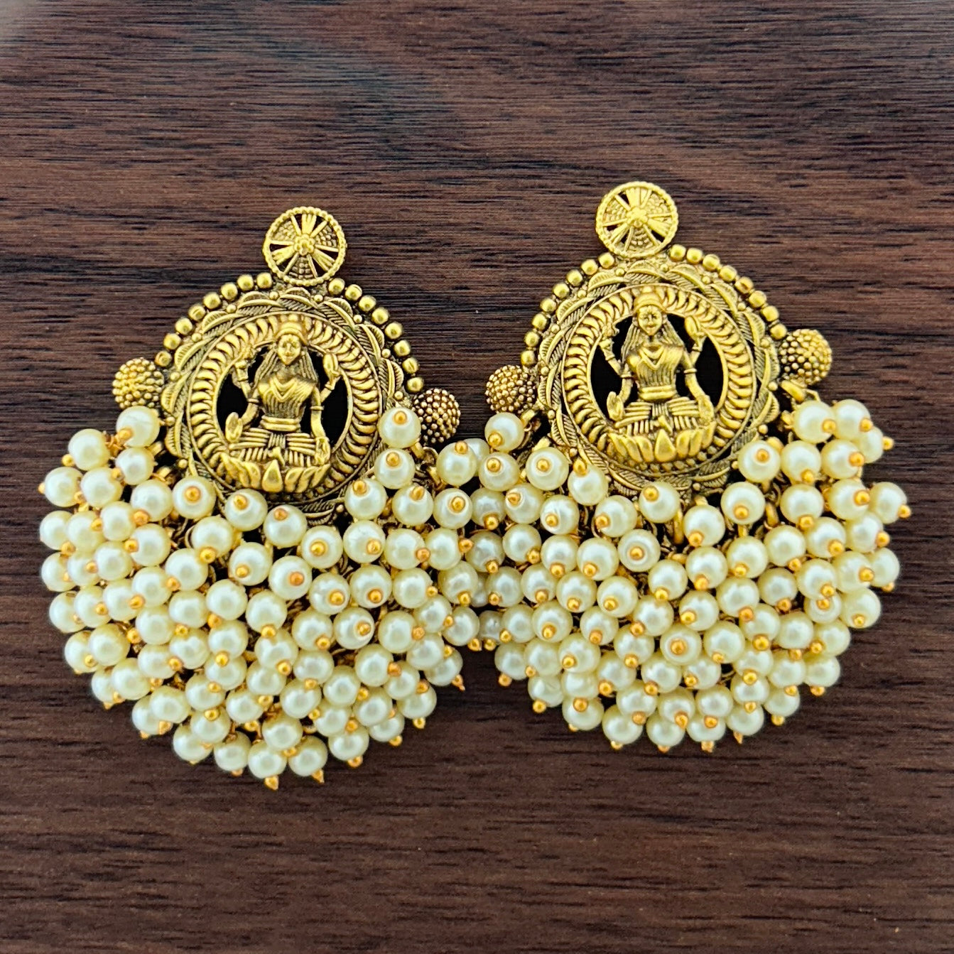 Lakshmi earrings - Heavy studs