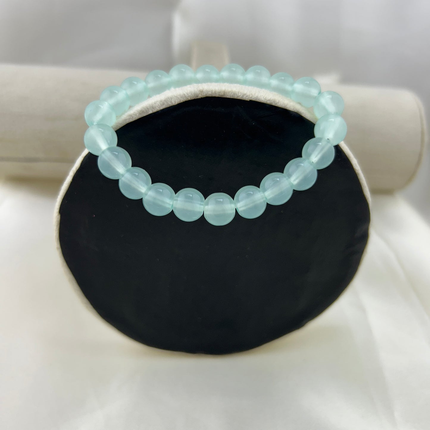 Round and smooth light blue crystal bracelet