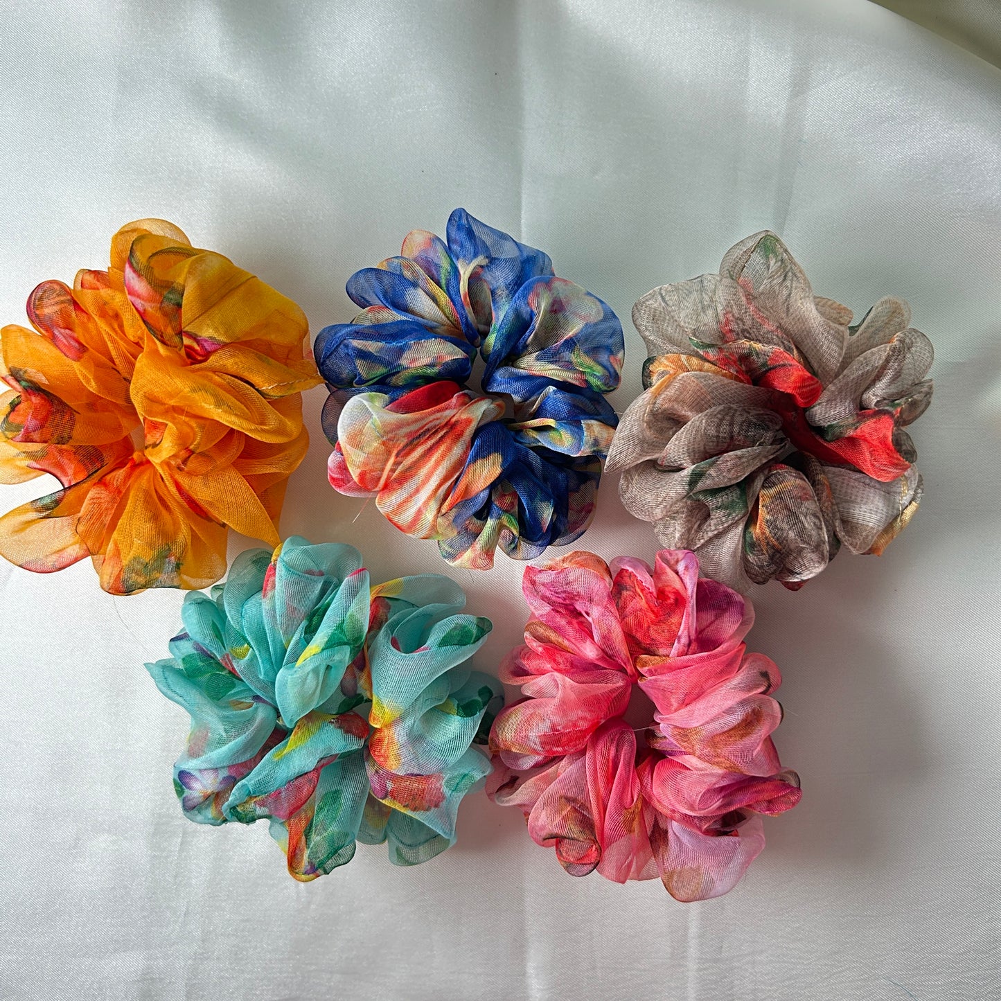 Printed organza scrunchie