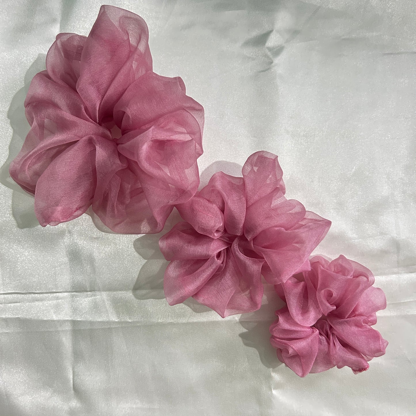 Plain organza scrunchie