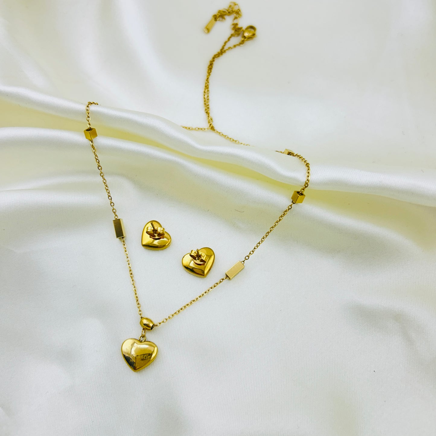 Heart pendant - necklace and earring set