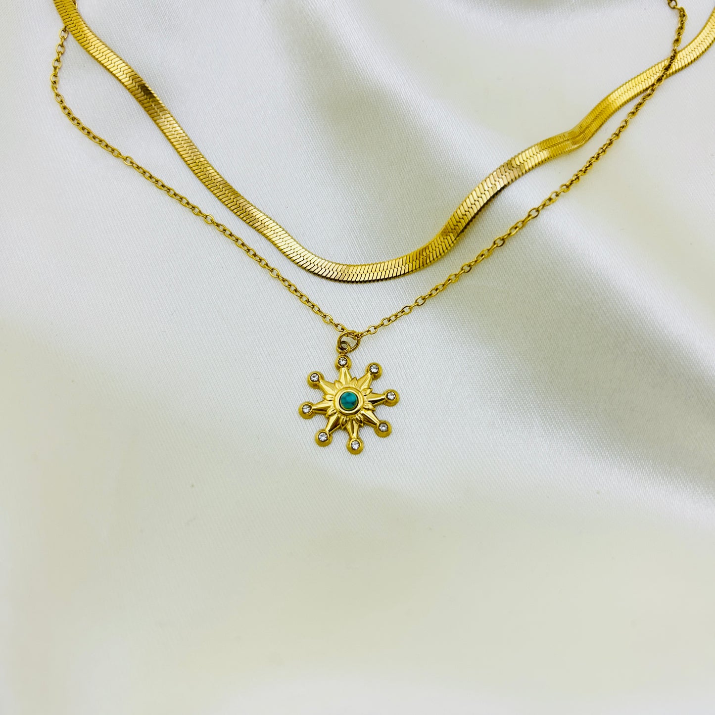Small ocean blue studded two layer demifine necklace