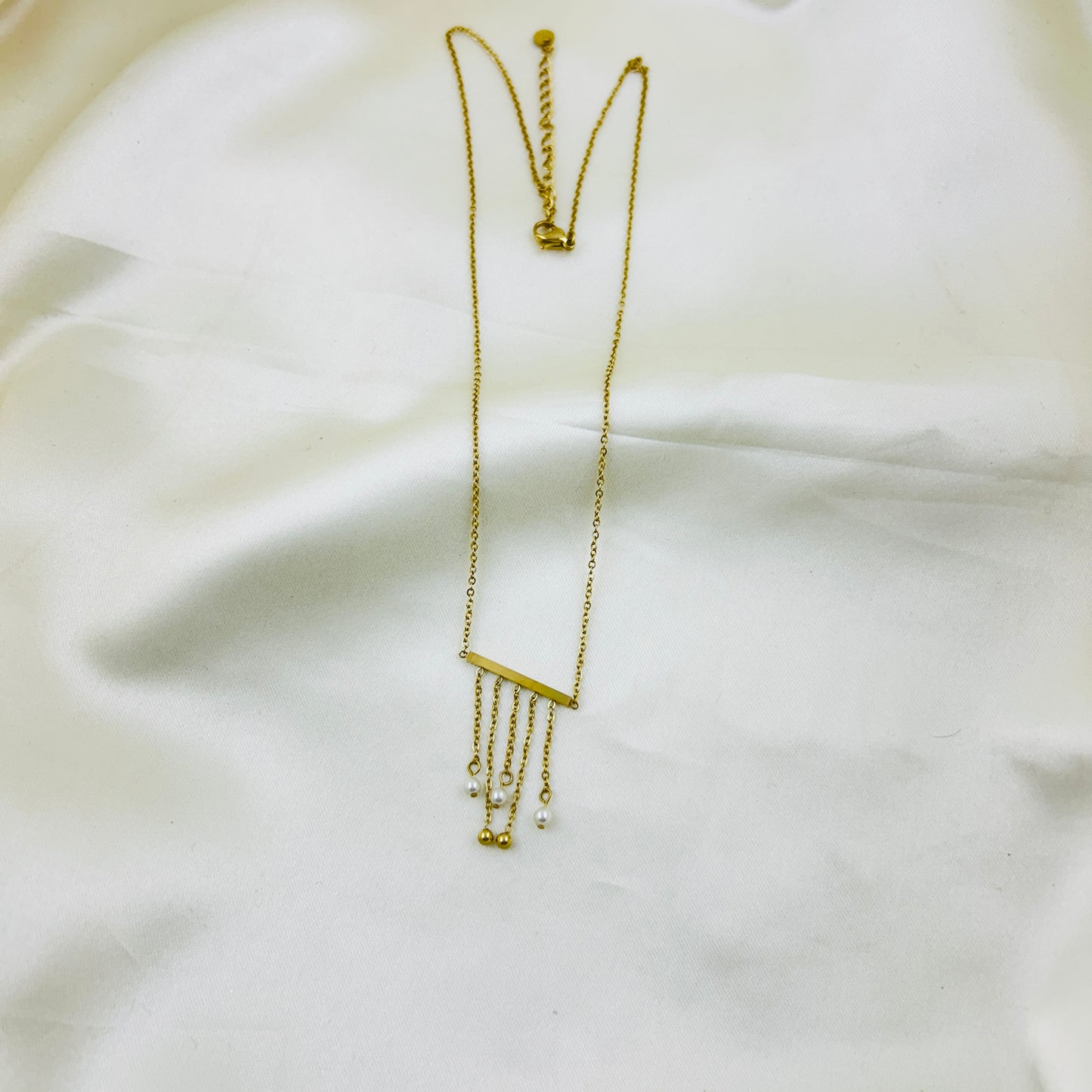 Pearl drop link chain dangle pendant - Demifine necklace