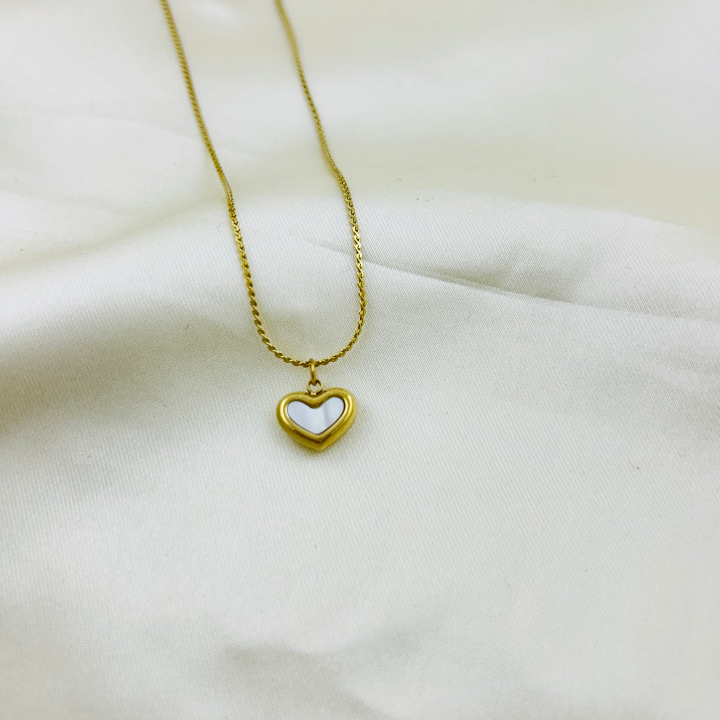 Tiny heart pendant in thin chain (two side use) - Demifine necklace