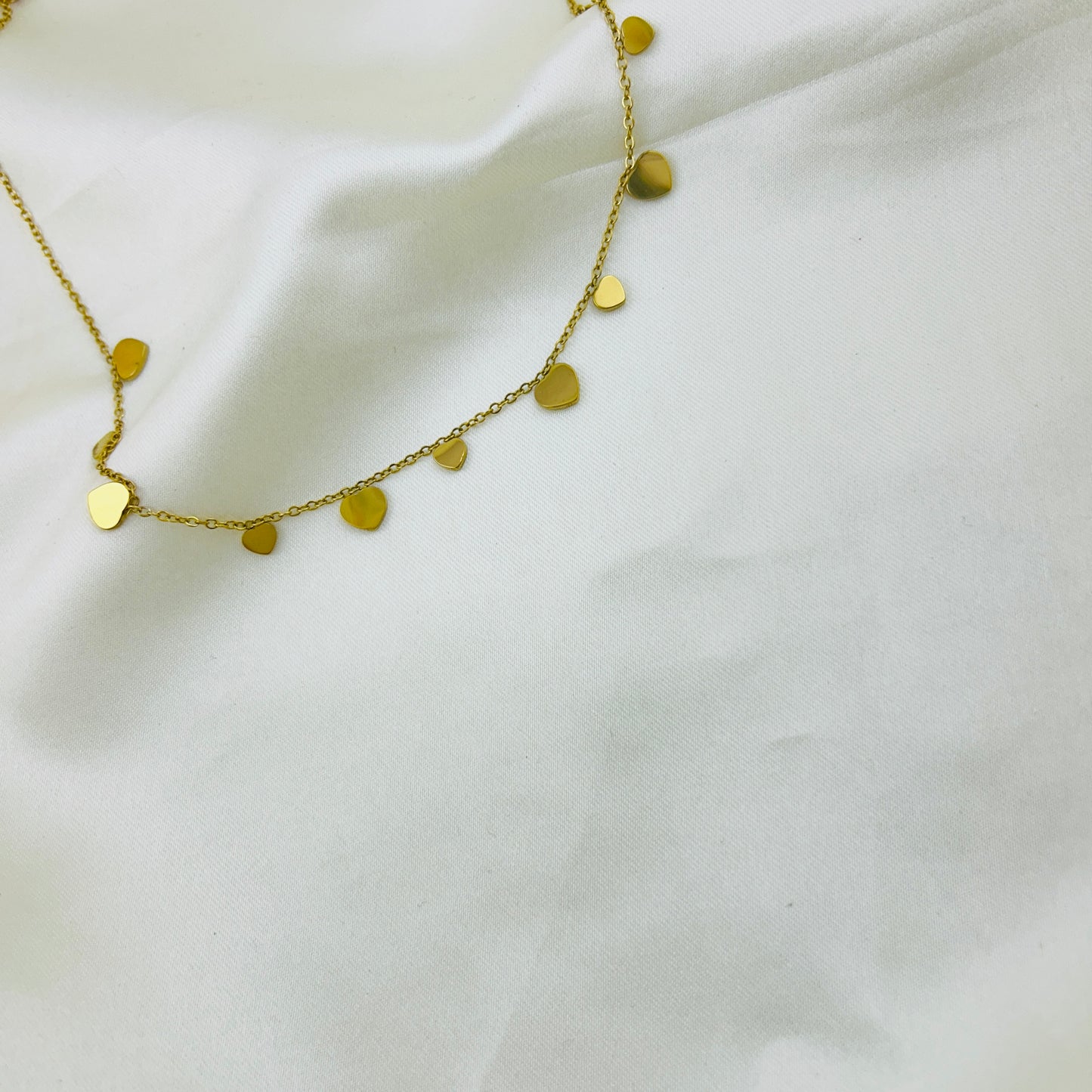Multiple heart pendants around thin chain - Demifine necklace
