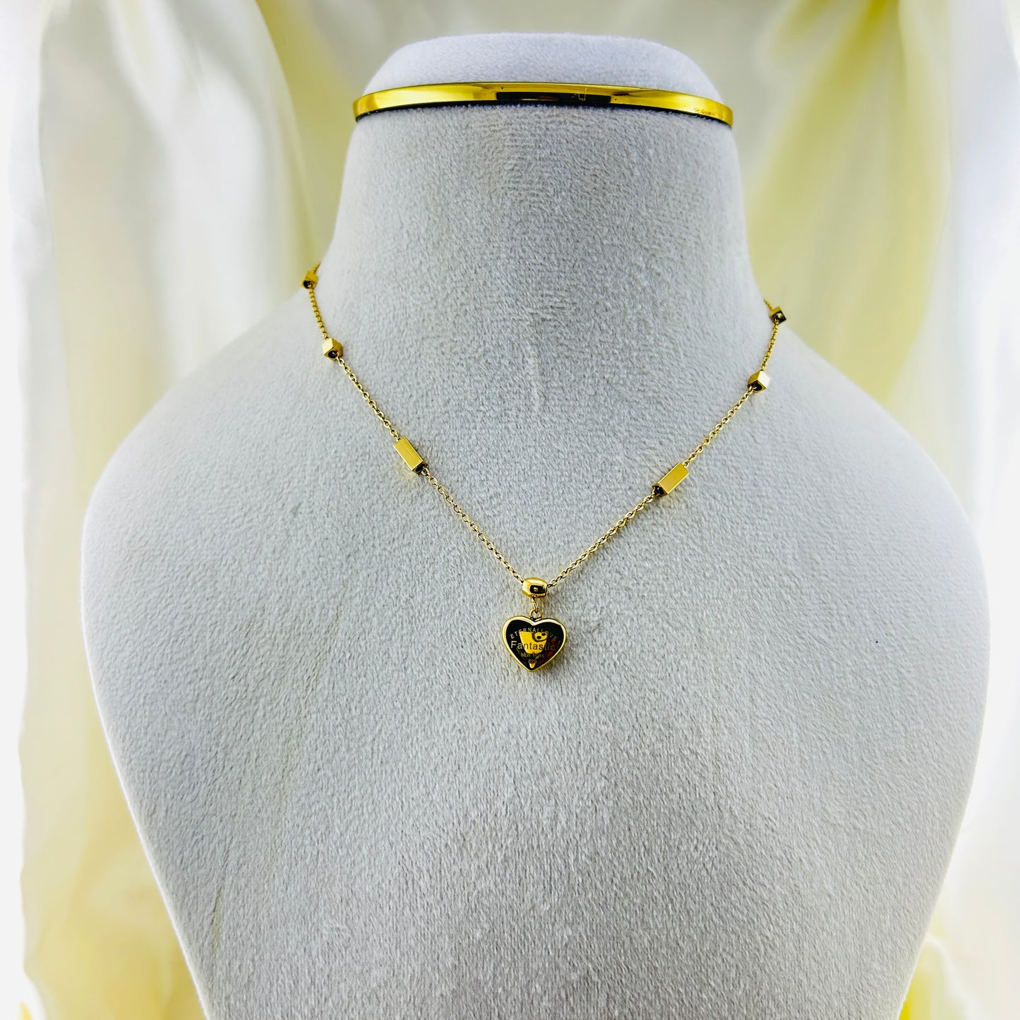 Heart pendant - necklace and earring set