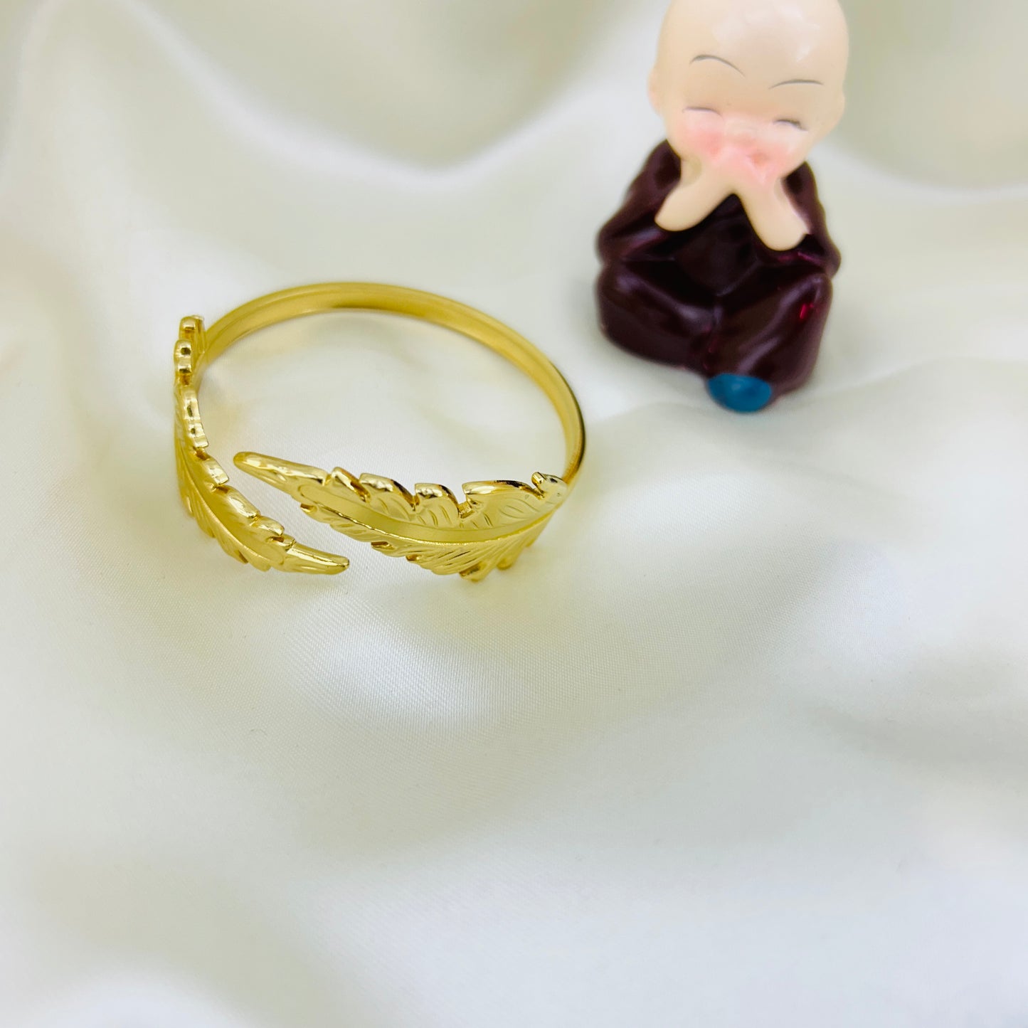 Nature inspired leaf cuff bracelet - Adjustable kada