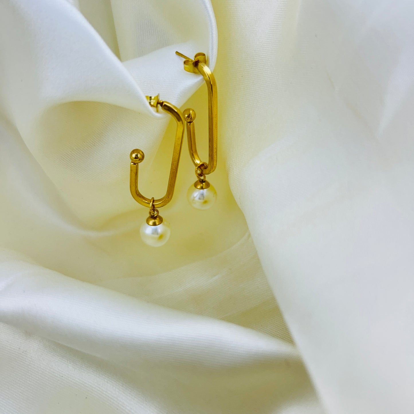 Pearl drop hangings - hoop earrings