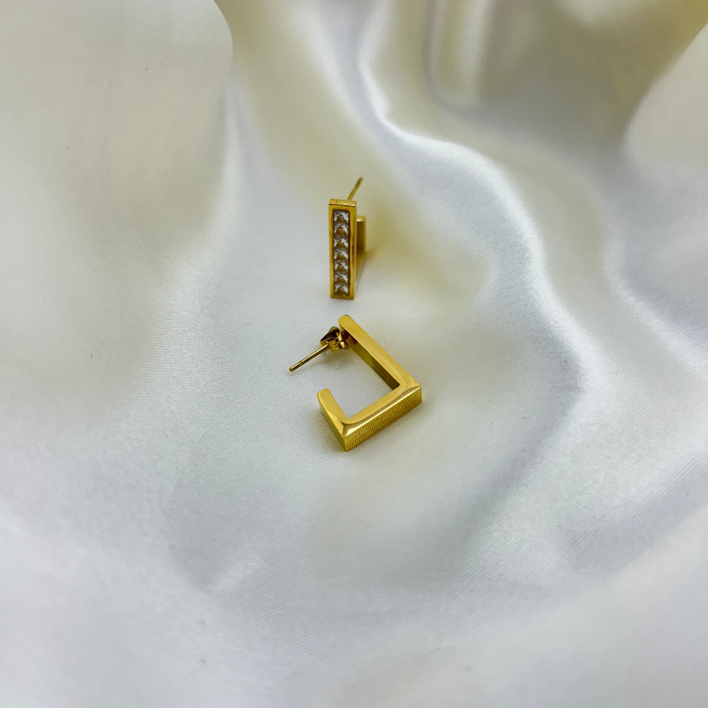 Stylish rings - hoop earrings