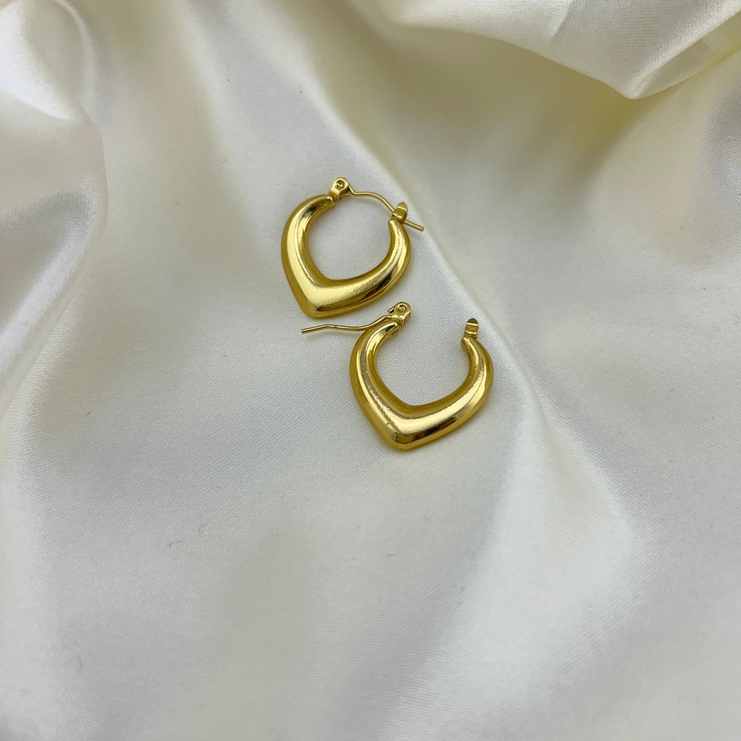 Minimal rings - hoop earrings