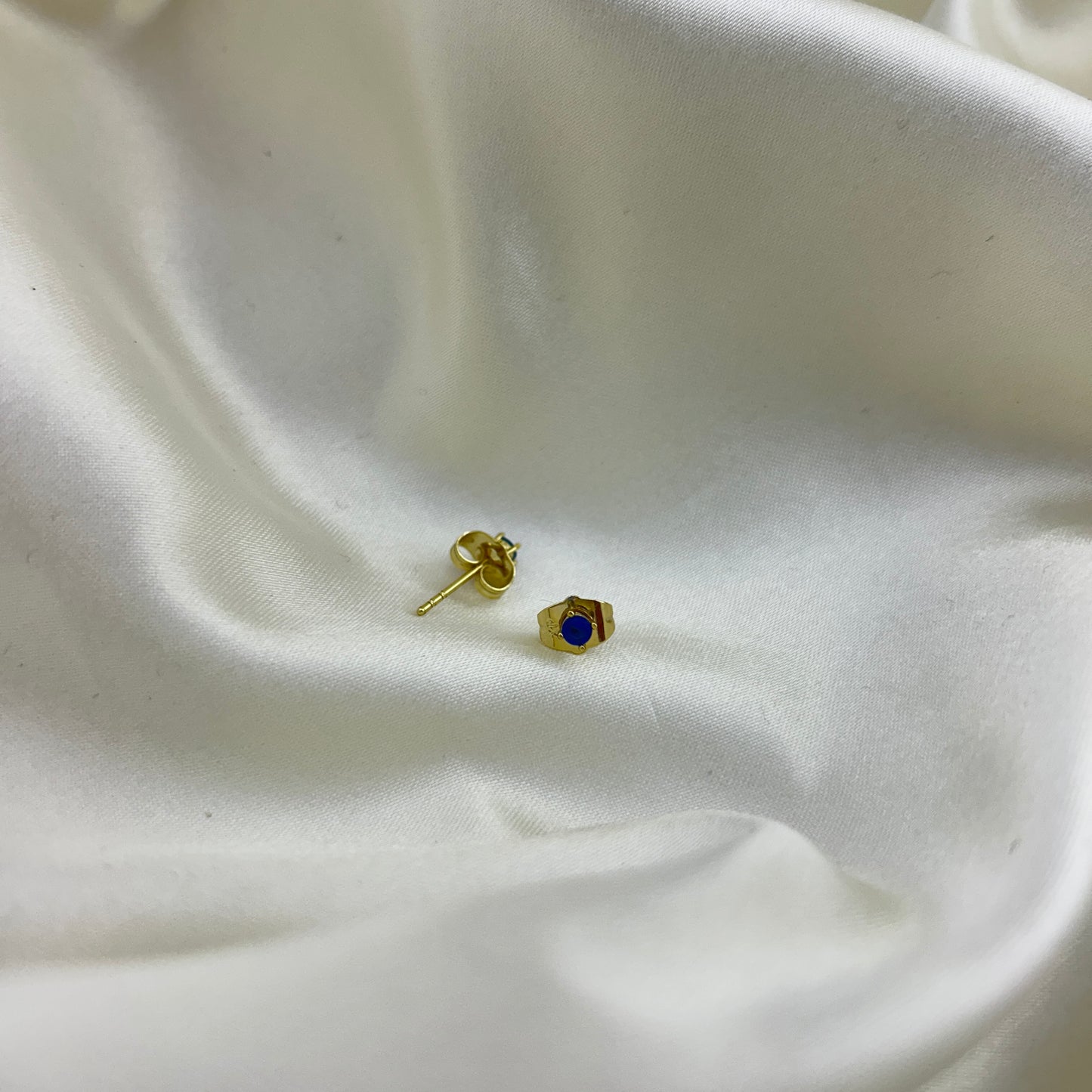 Tiny blue stone studs - minimal earrings