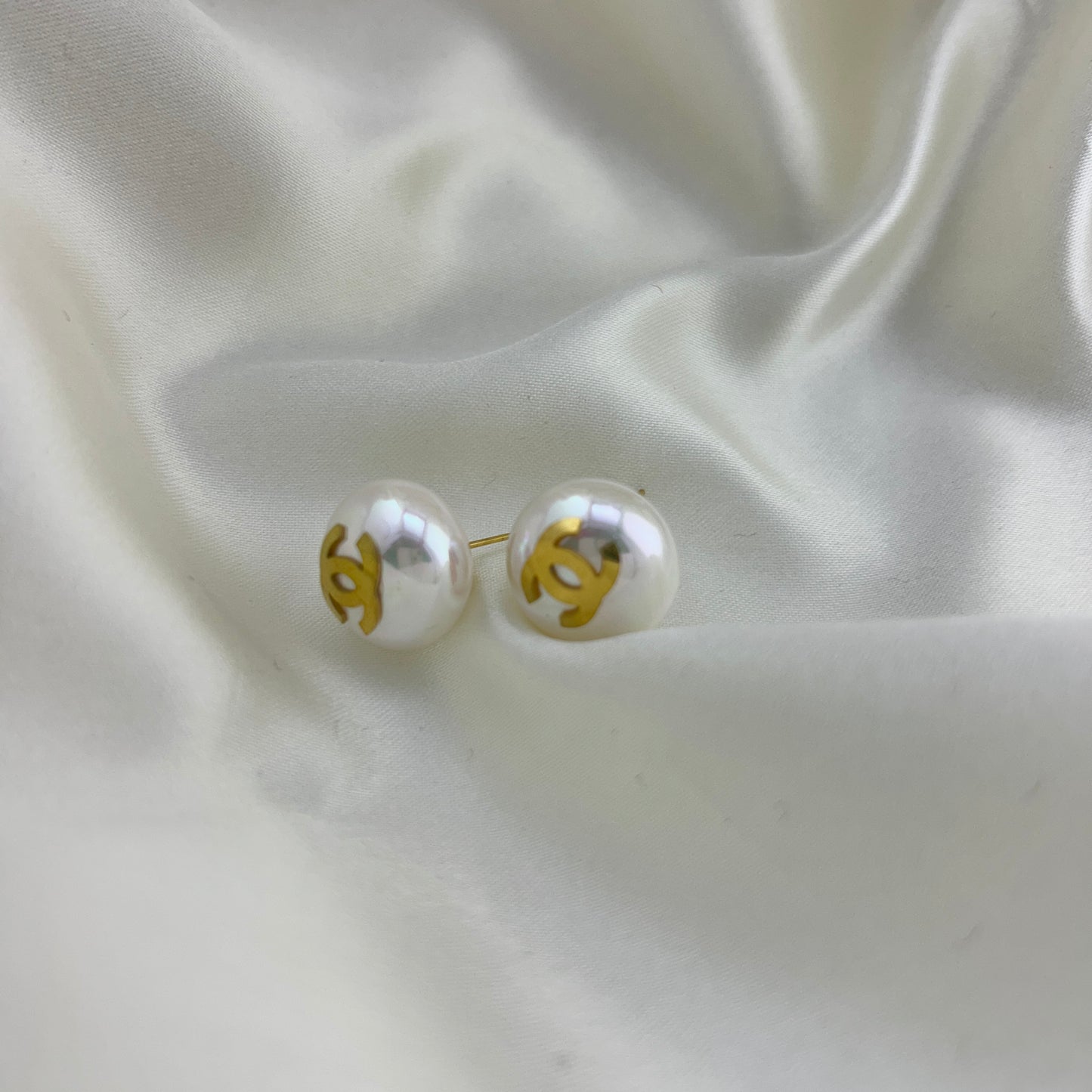 Brand inspired pearl studs - earrings