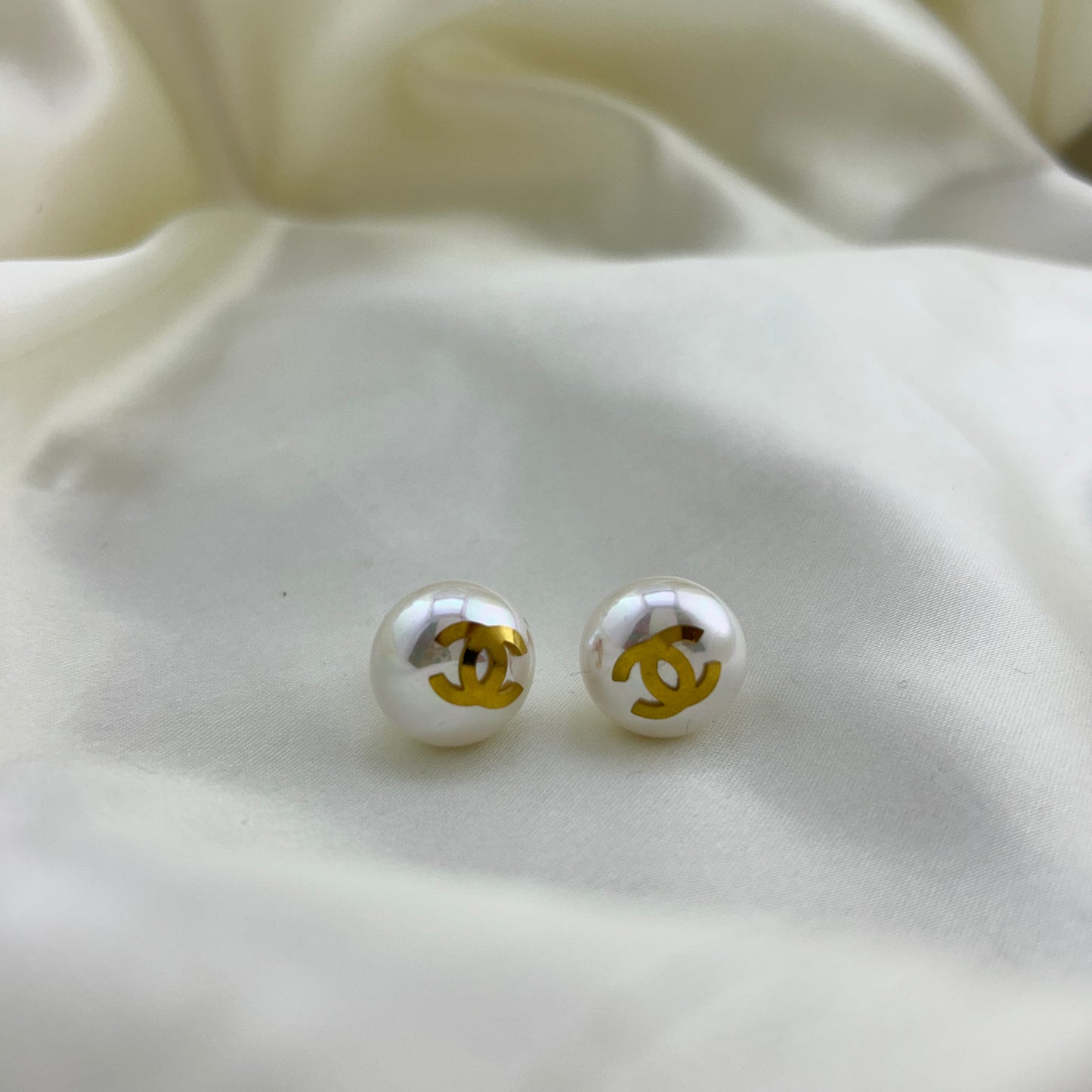 Brand inspired pearl studs - earrings