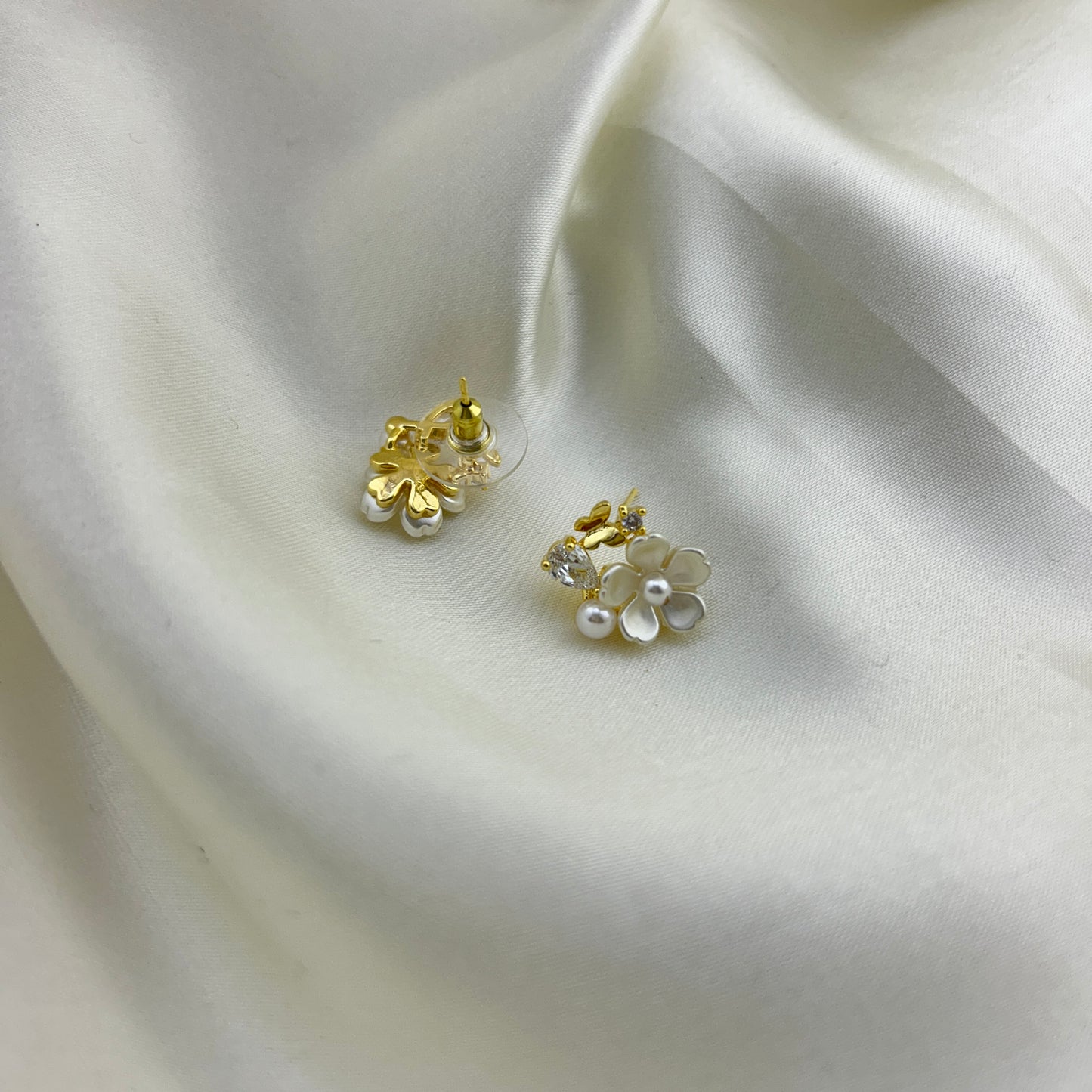 Nature inspired beautiful flower and butterfly studs - earrings