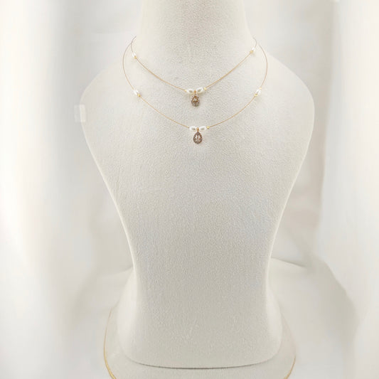 Drop shape pendants with pearls 2-layer invisible chain