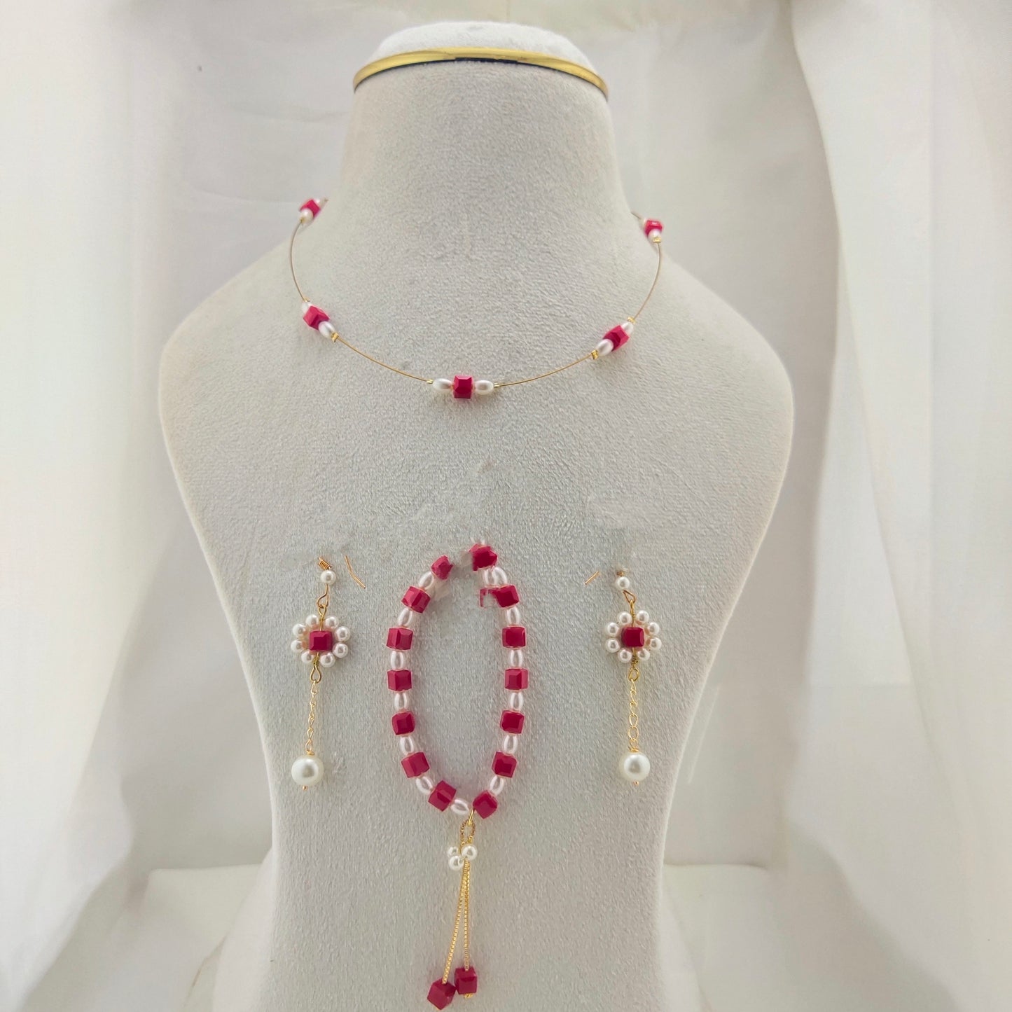 Pearl and red cuboid beads - invisible chain set with earrings and bracelet