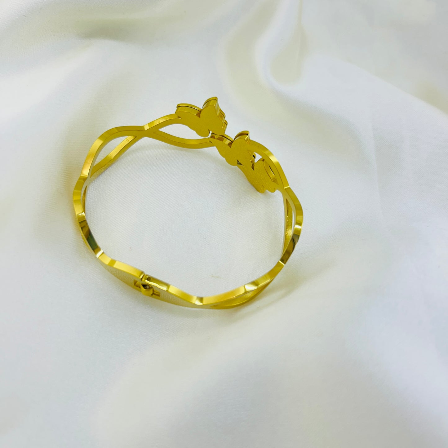 Demi-fine gold plated bracelet for women