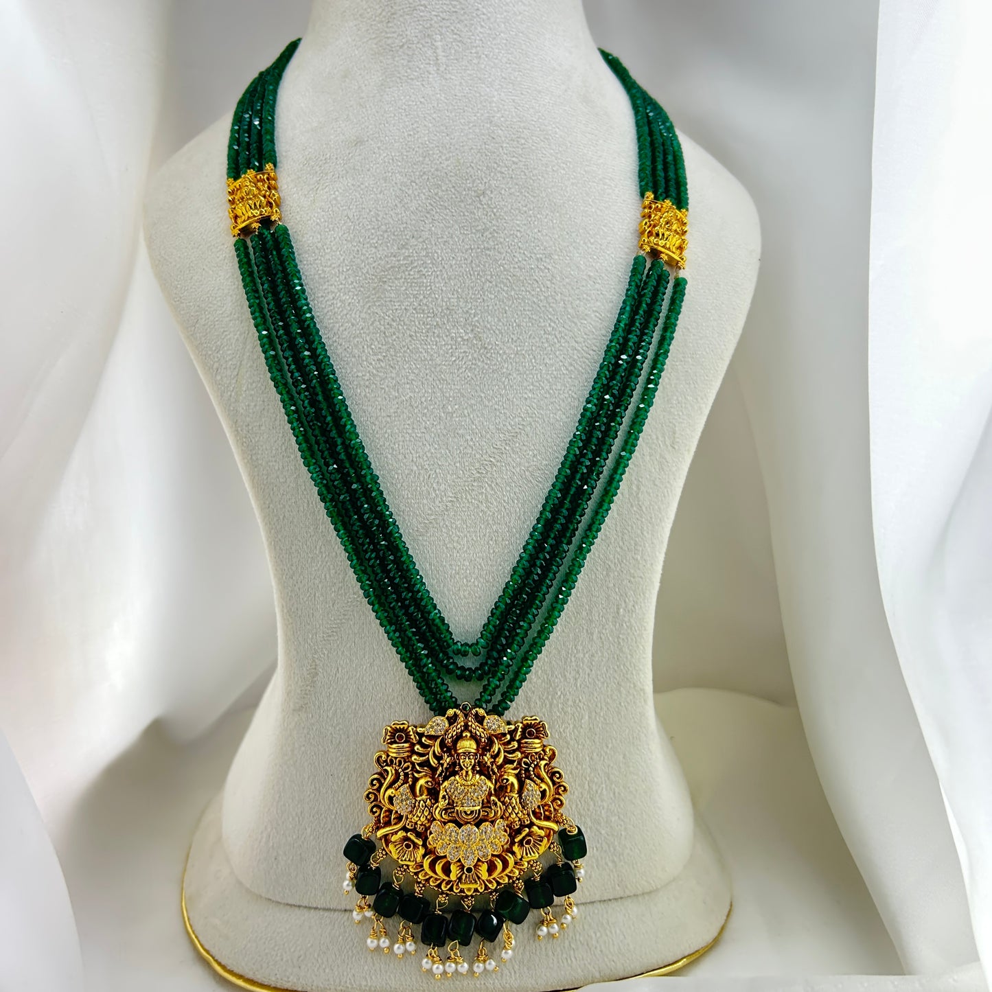 Long necklace with green semiprecious beads and Lakshmi pendants - 2