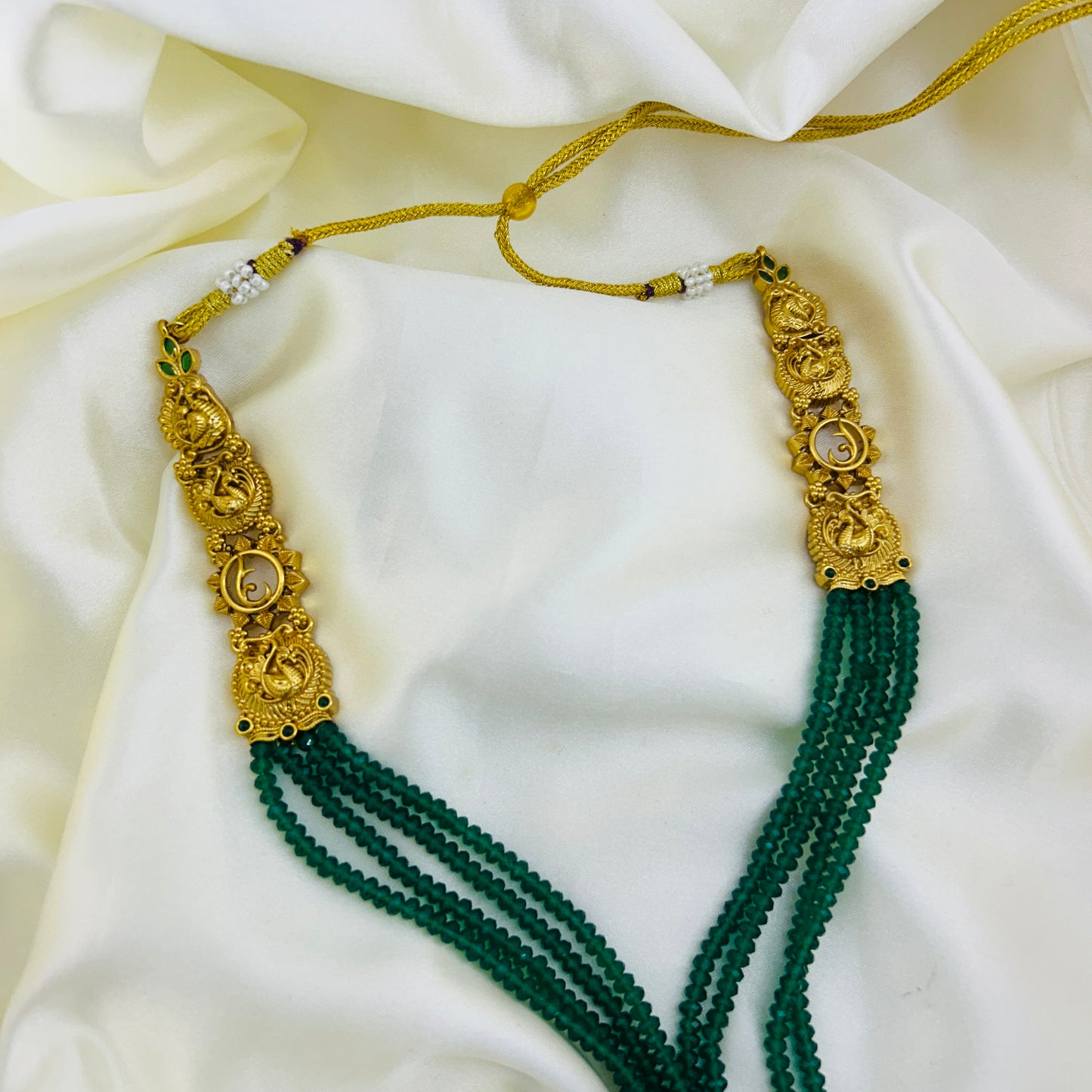 Dark Green Beaded Haara – Semi-Precious Necklace with Gold Accents
