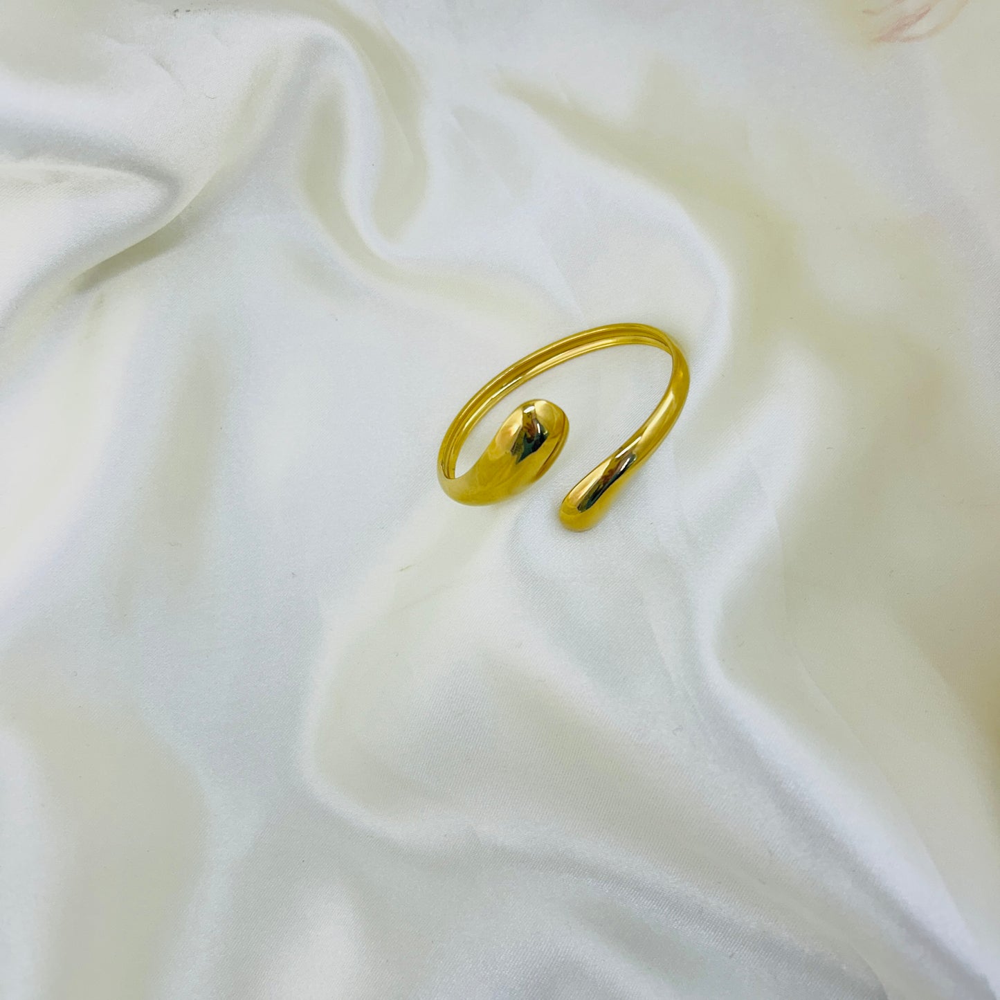 18K Gold Plated Handcuff Bracelet – Adjustable Demi-Fine Jewellery