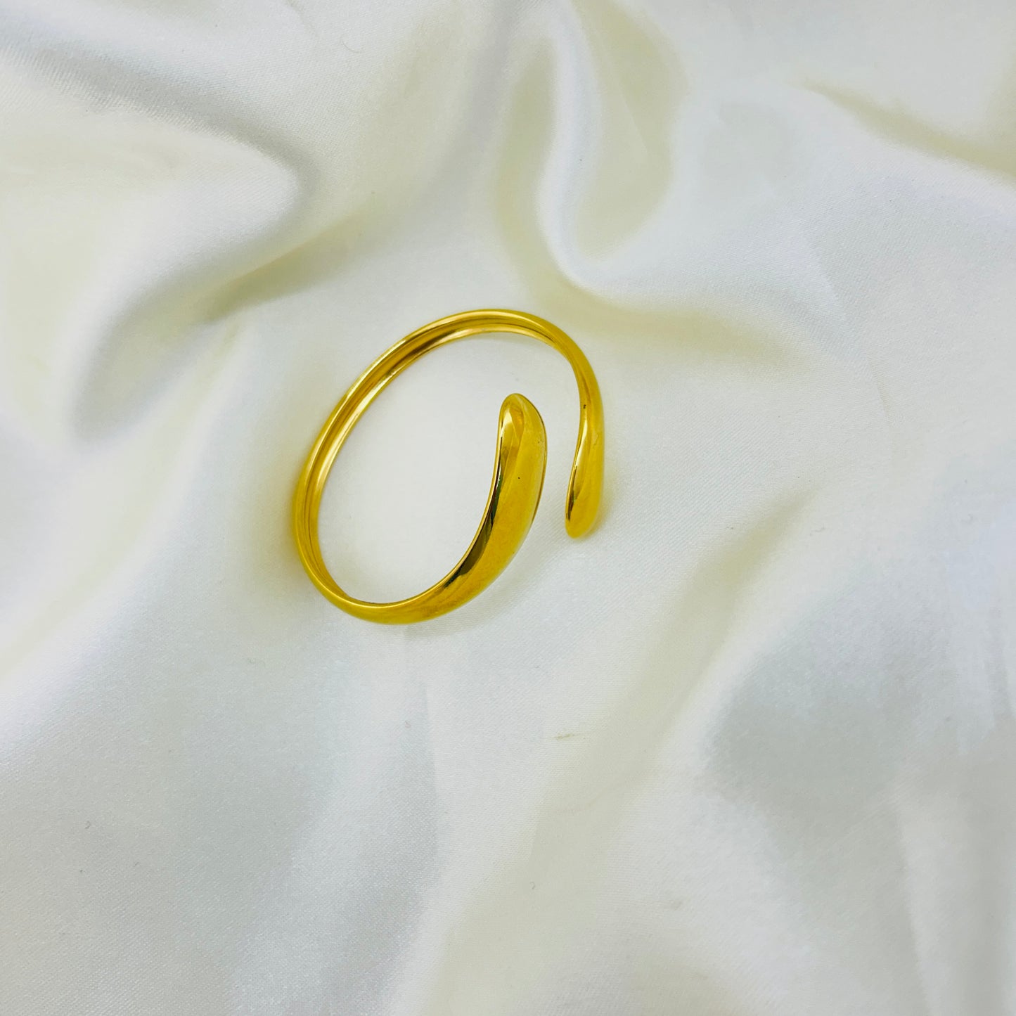 18K Gold Plated Handcuff Bracelet – Adjustable Demi-Fine Jewellery