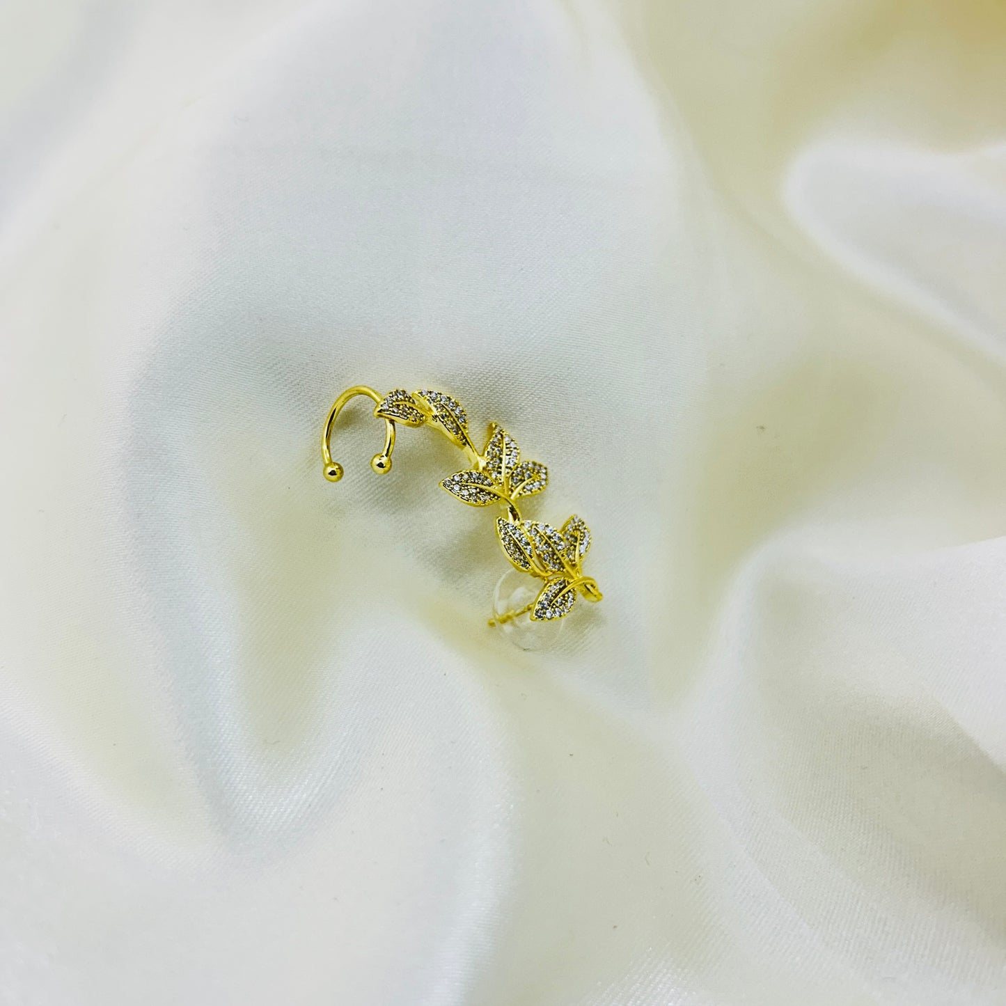 LEAF CLIMBER EAR CUFF – 18K GOLD PLATED