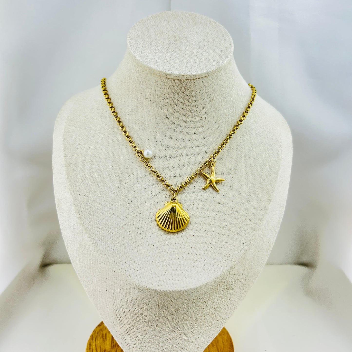 SEA CHARM NECKLACE (Shell, Star & Pearl)