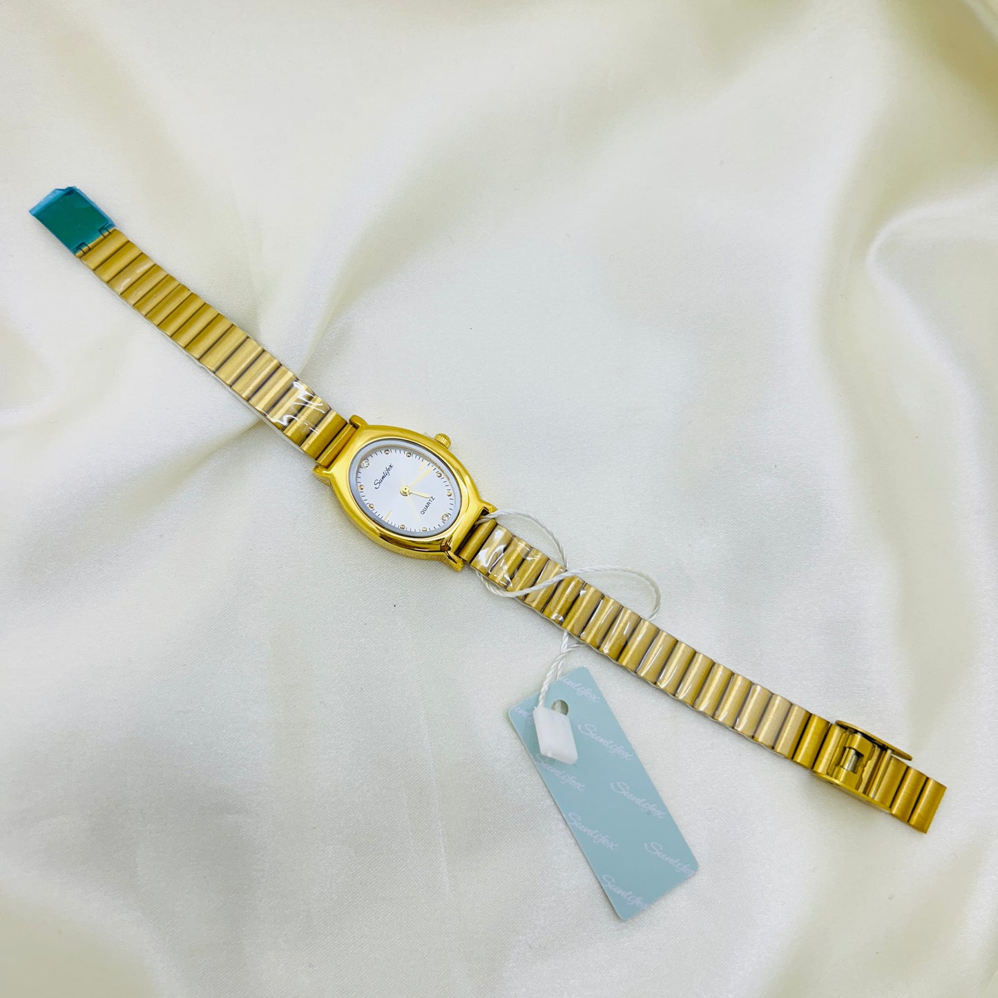 Classic White Oval dial watch