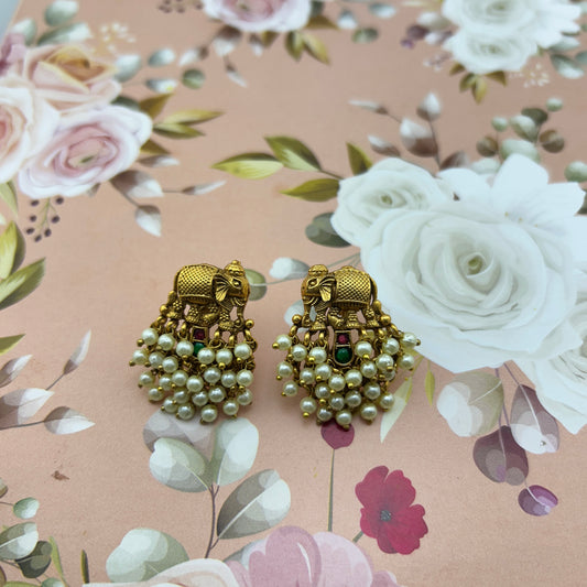 Elephant pearl studs