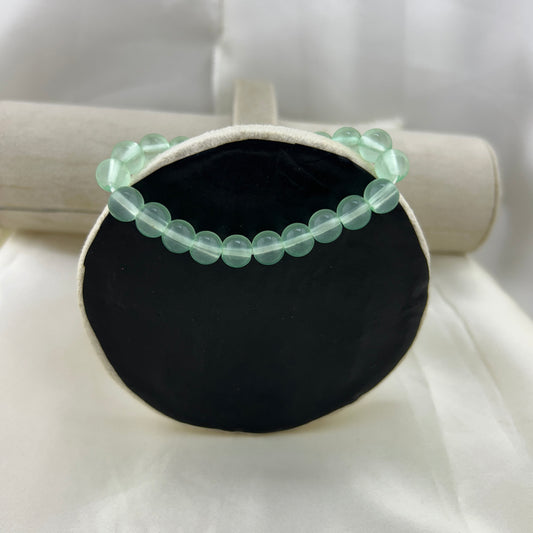 Round and smooth sea green crystal bracelet