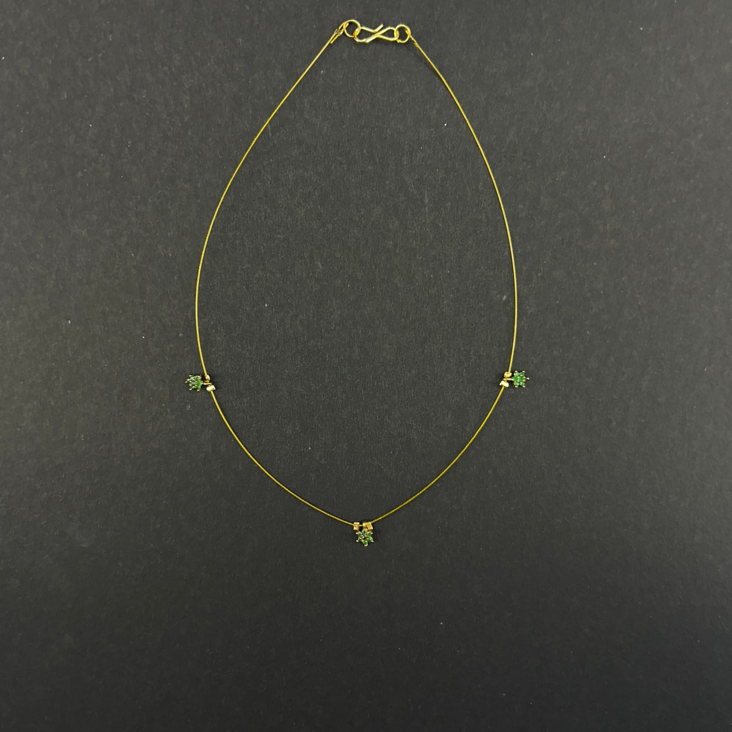 Green flower pendant invisible chain