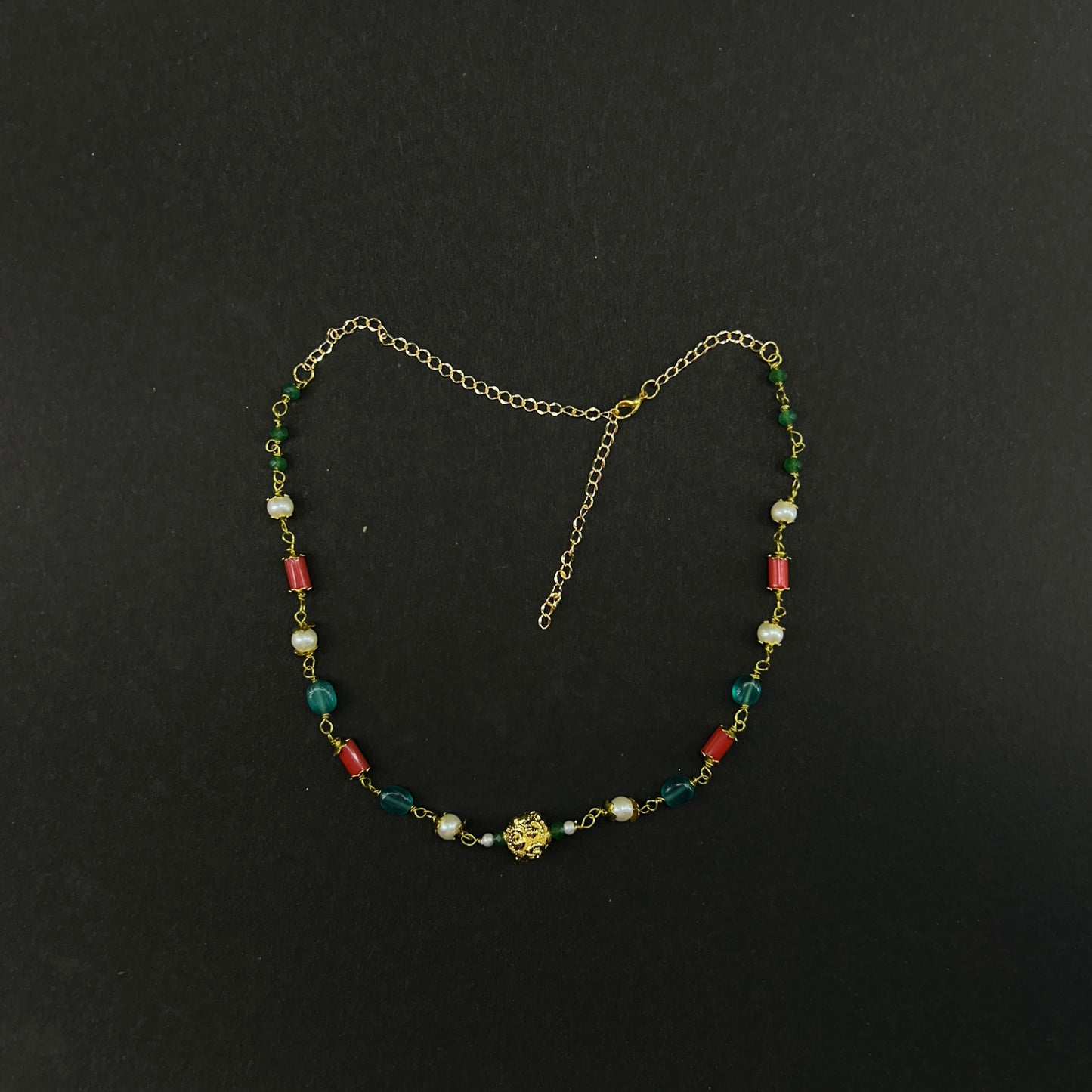 Semi-precious beaded short necklace