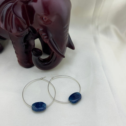Round rings with blue crackeled stone