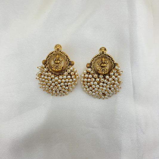Lakshmi earrings - Heavy studs