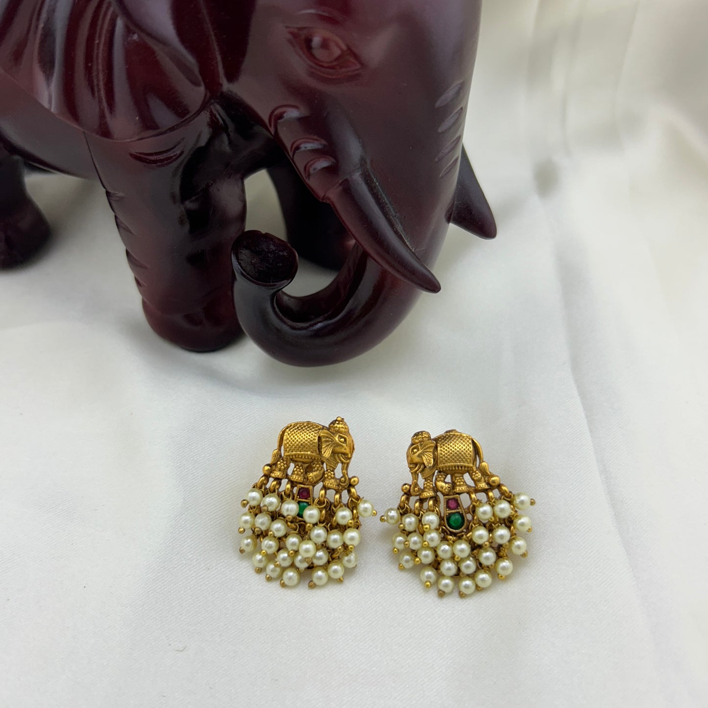 Elephant pearl studs