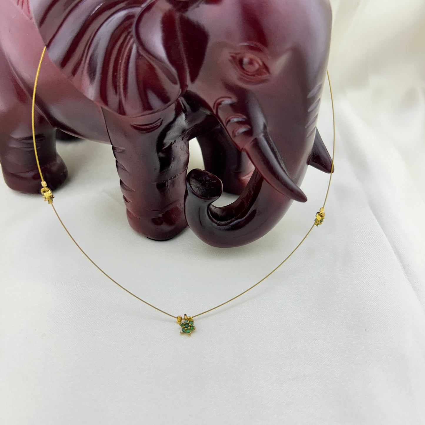 Green flower pendant invisible chain