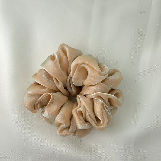 Shimmering silk scrunchie - Beige