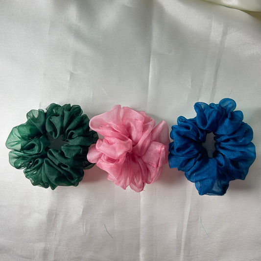 Plain organza scrunchie