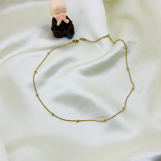 Single layer tiny golden beaded thin demifine necklace