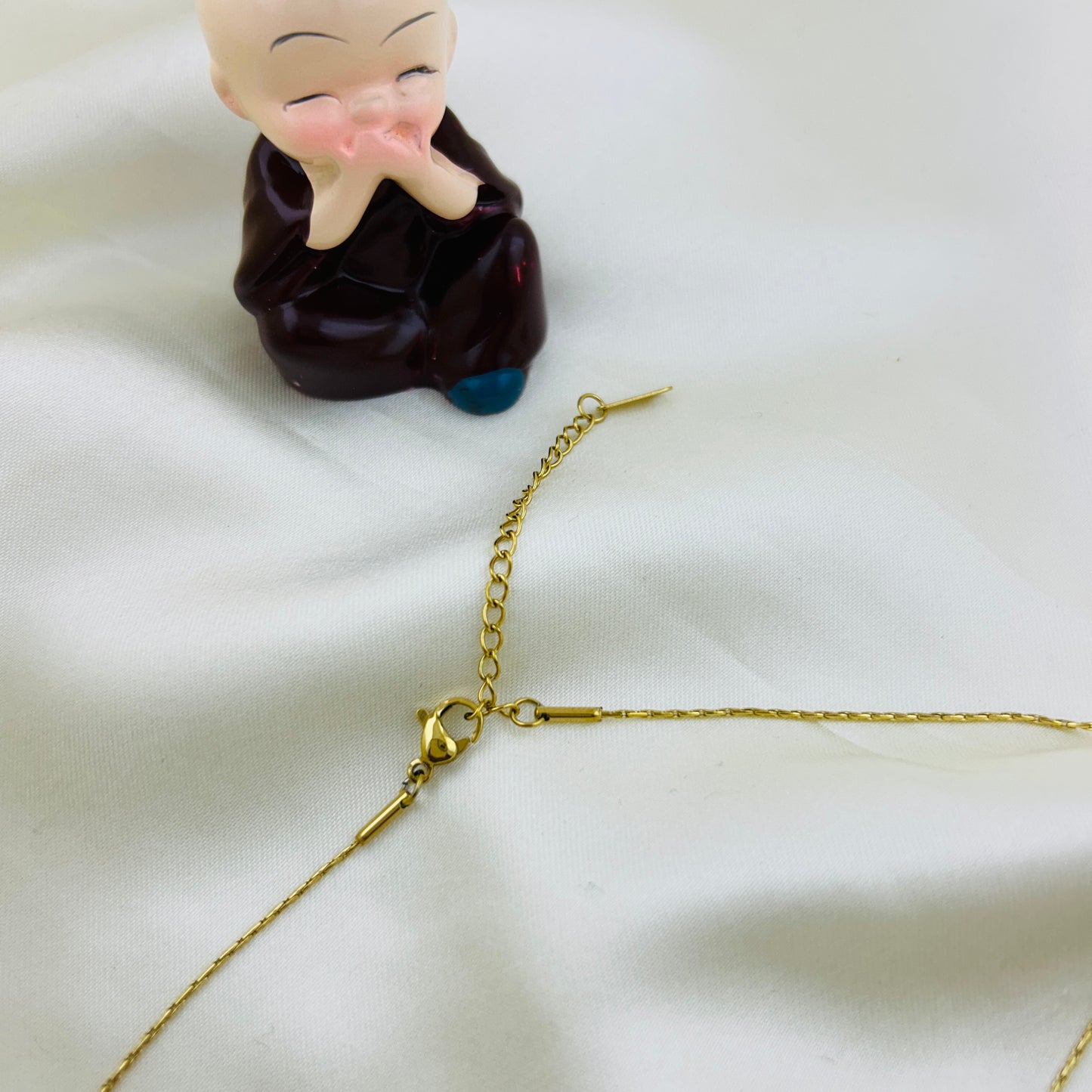 Thin plain demifine neckchain - necklace