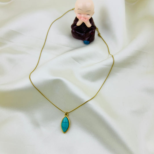 Gemstone oval pendant demifine necklace