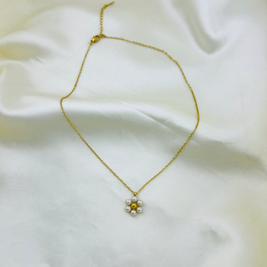 Flower pearl pendant with a gold stud at centre demifine necklace
