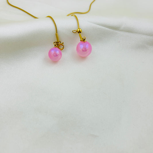 Pink beads front lock pendant demifine necklace