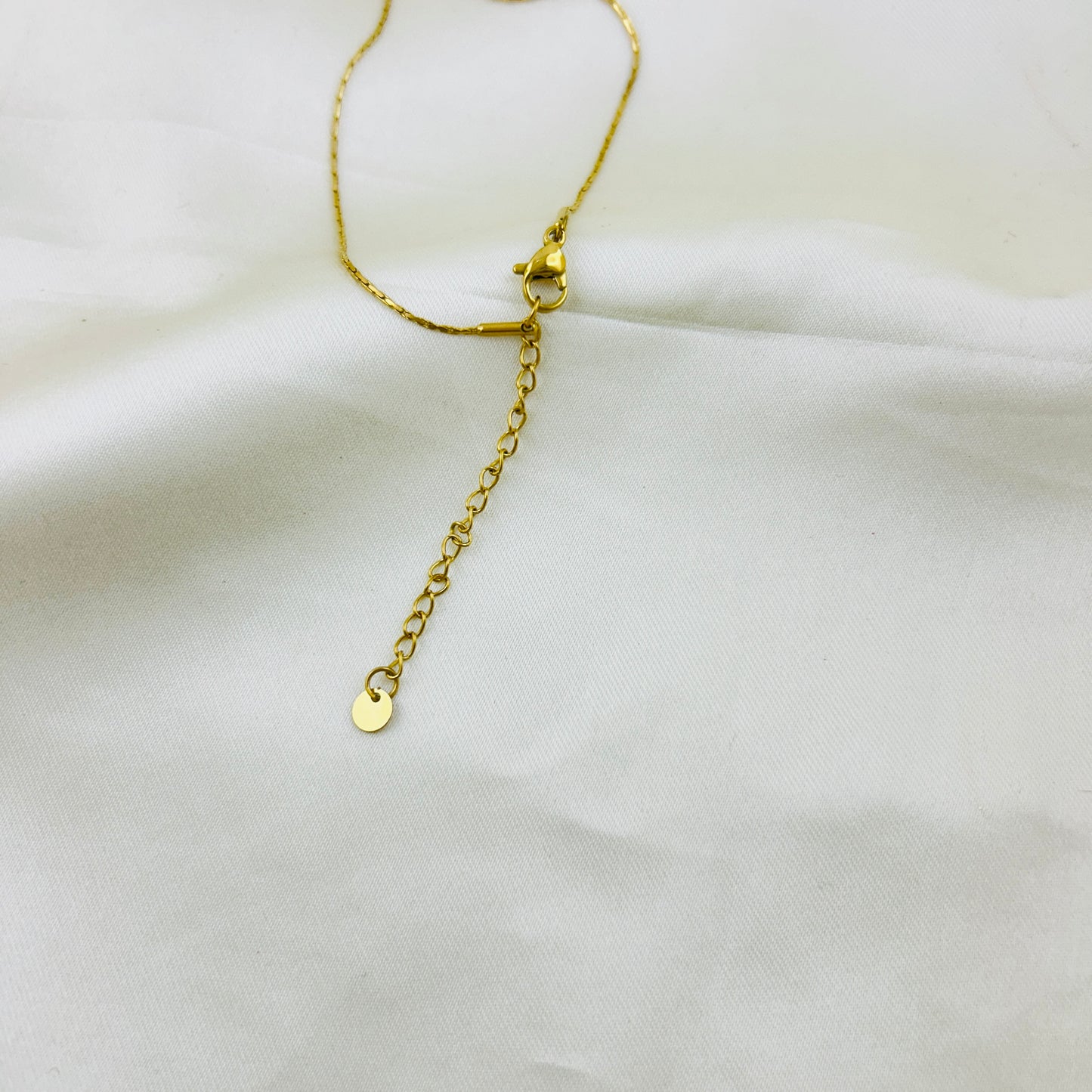 Turquoise blue heart stone pendant in thin chain - Demifine necklace
