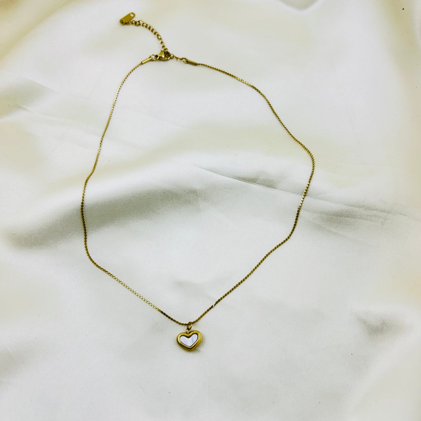 Tiny heart pendant in thin chain (two side use) - Demifine necklace
