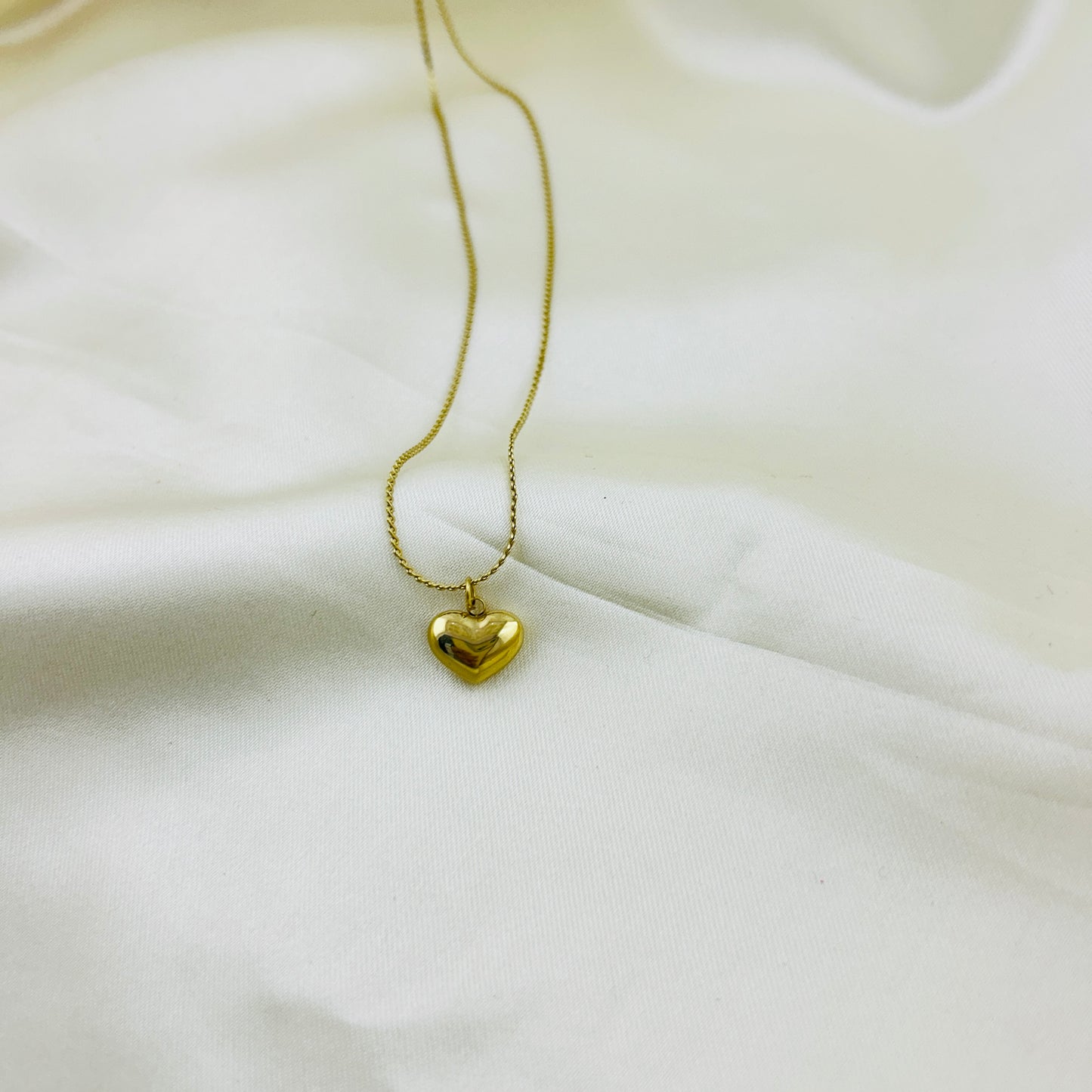 Tiny heart pendant in thin chain (two side use) - Demifine necklace
