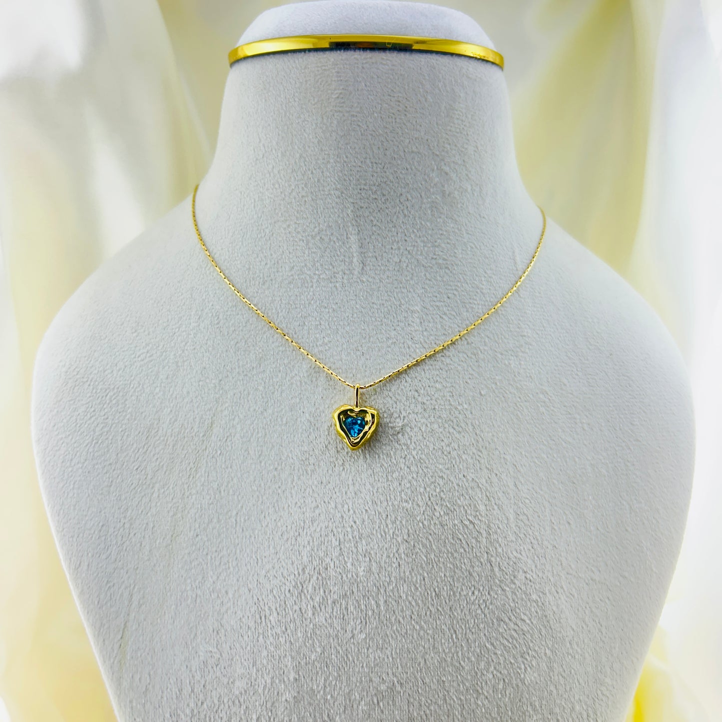 Turquoise blue heart stone pendant in thin chain - Demifine necklace