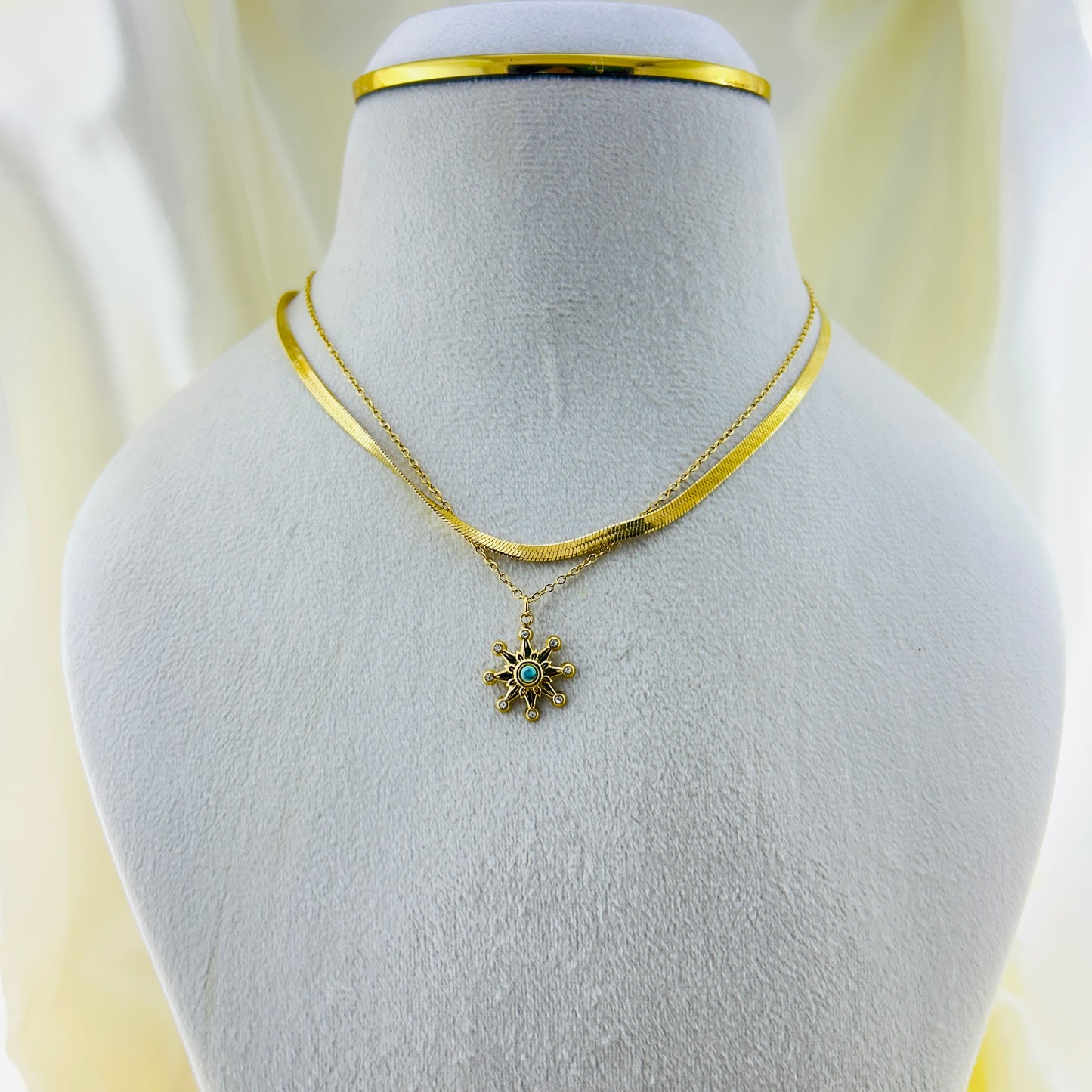 Small ocean blue studded two layer demifine necklace