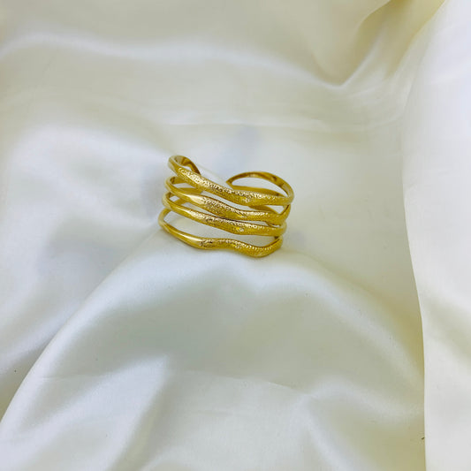 Four layer wavy golden cuff bracelet - kada